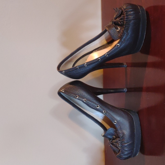 Fendi Brown Tassel Pumps - Picture 4 of 13
